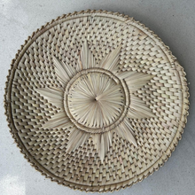 Load image into Gallery viewer, Round Basket