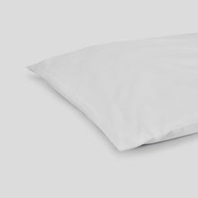 Load image into Gallery viewer, Snow White Fitted Sheet Set